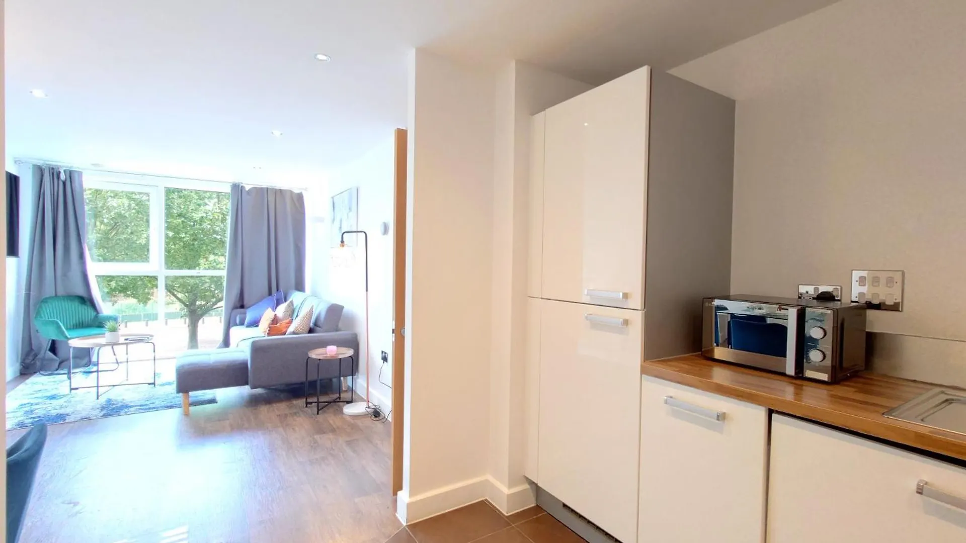Two Bed Serviced Apartment By London Docklands 0*,  United Kingdom